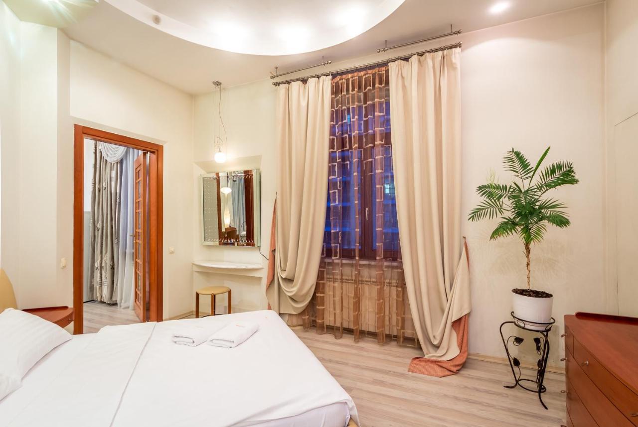 Apartment with jacuzzi and view on Khreschatyk Kiew Exterior foto