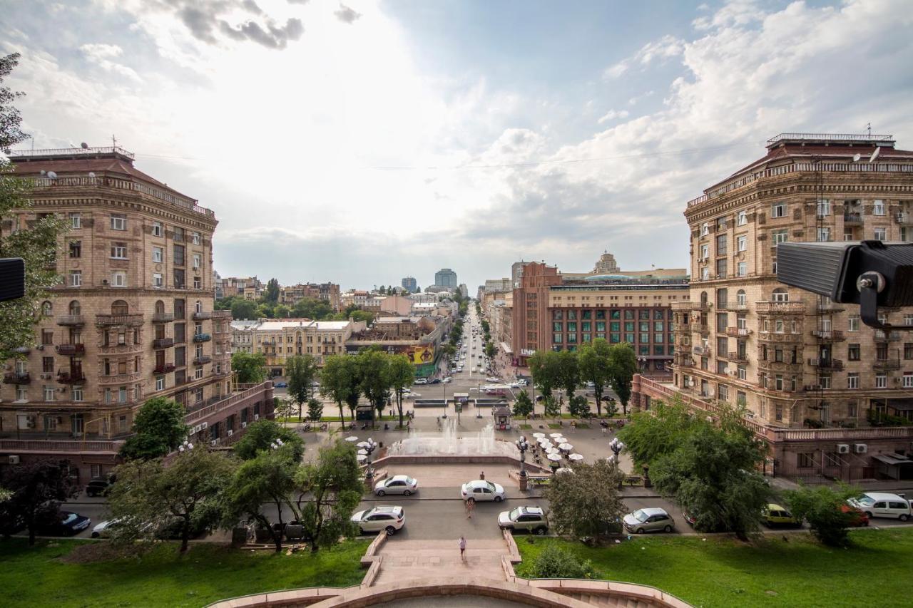 Apartment with jacuzzi and view on Khreschatyk Kiew Exterior foto