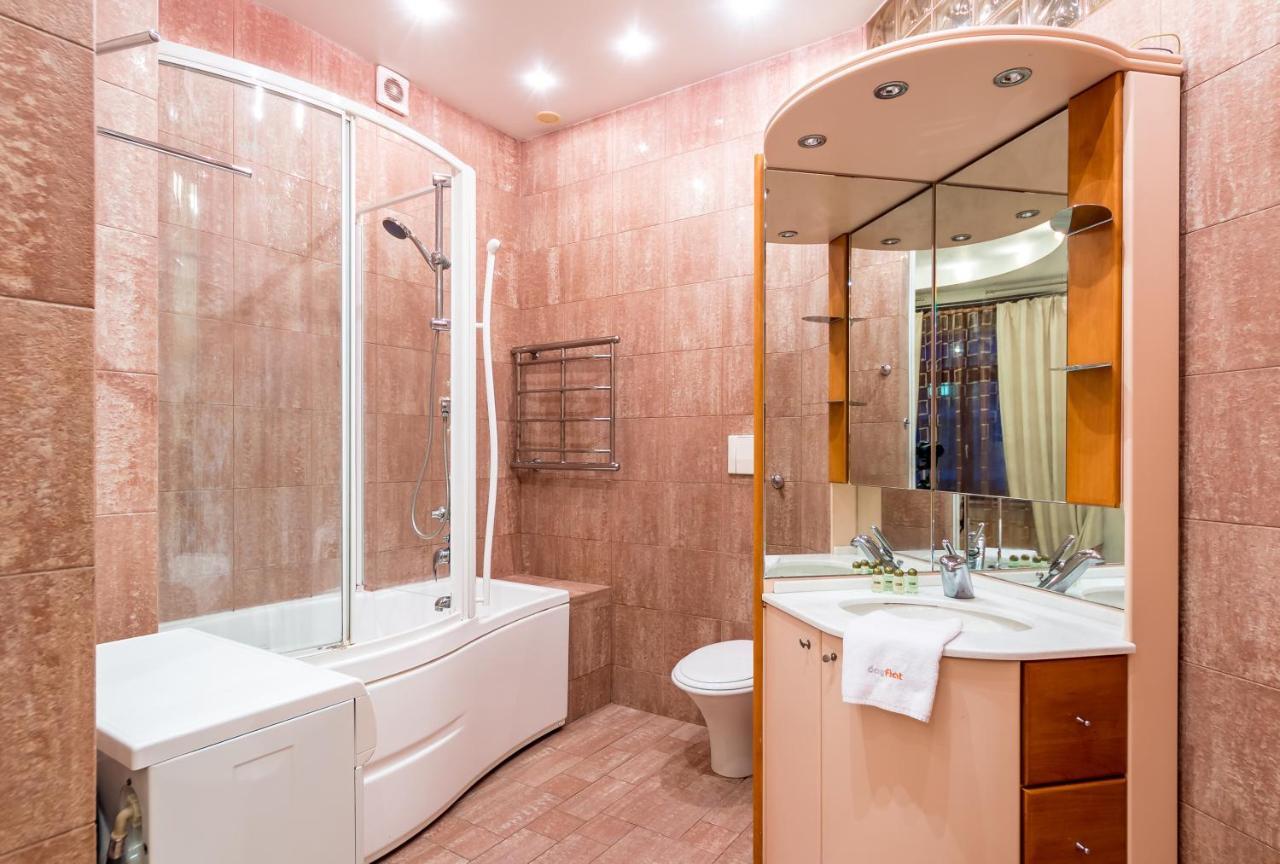 Apartment with jacuzzi and view on Khreschatyk Kiew Exterior foto