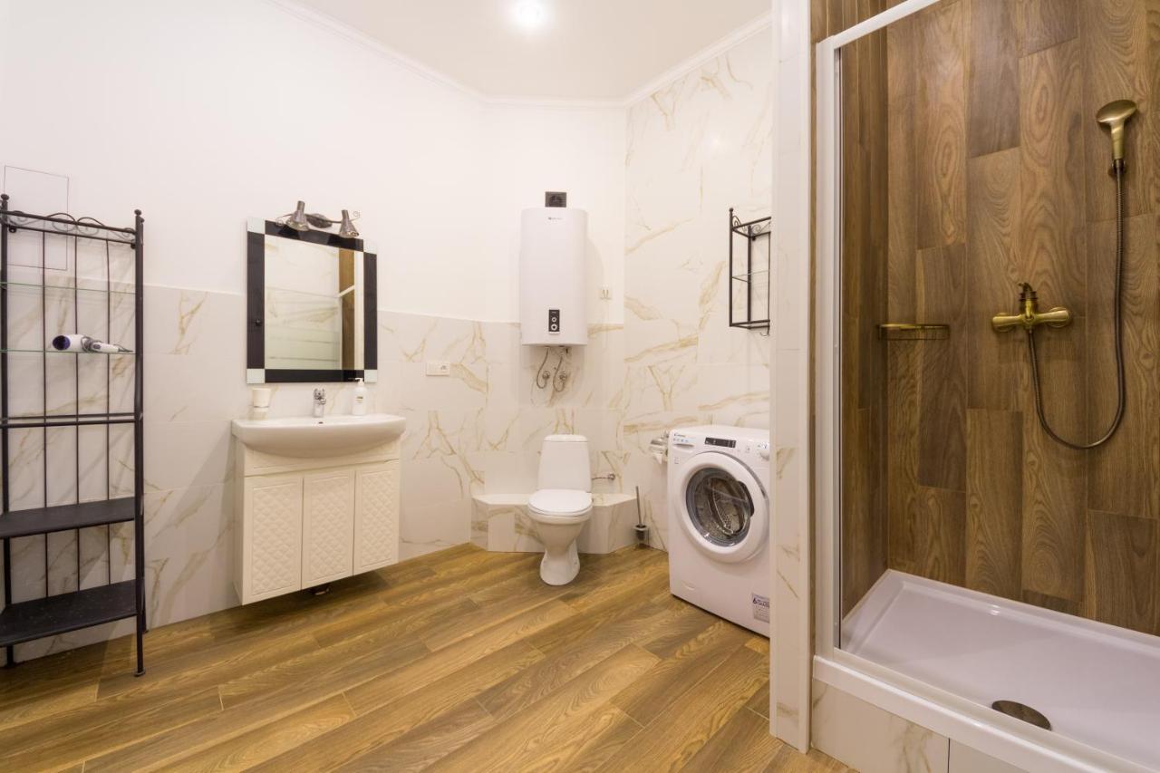 Apartment with jacuzzi and view on Khreschatyk Kiew Exterior foto